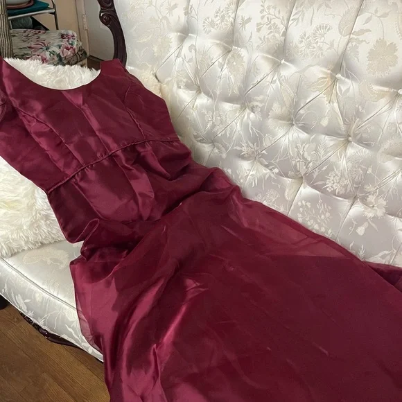 2 Identical custom made Gown ( small and Medium) NWOT - Picture 3 of 11